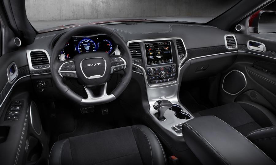  Jeep Grand Cherokee SRT8 2014 года  (фото 33 из 73)